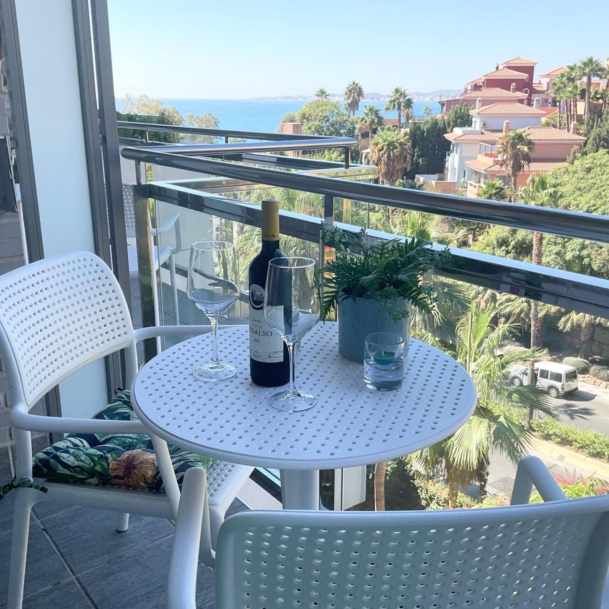 Wonderful Apartment In Costa Del Sol Benalmádena Exterior foto